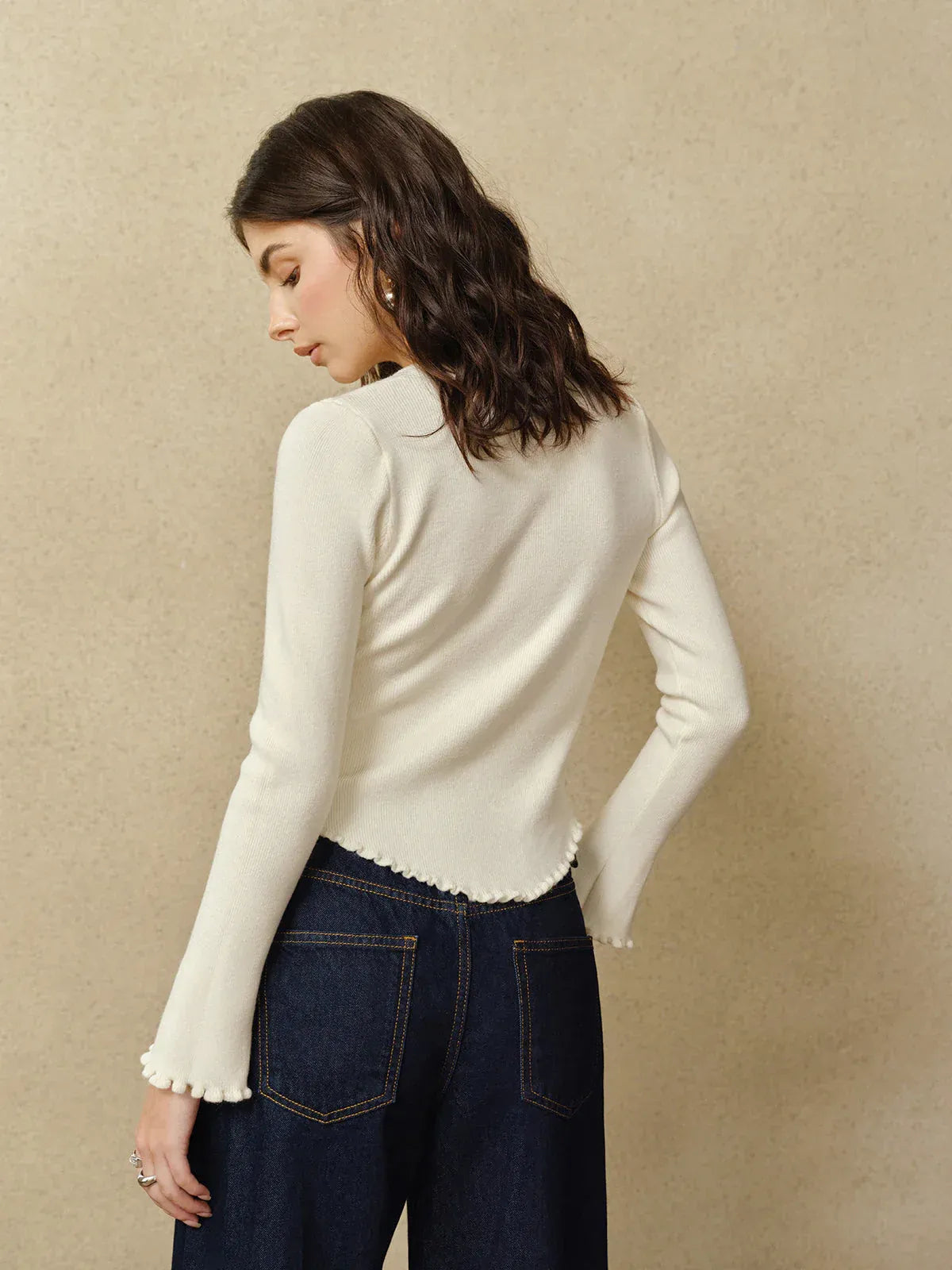 Women’s Long Sleeve Blouse with Round Neck and Textured Buttons