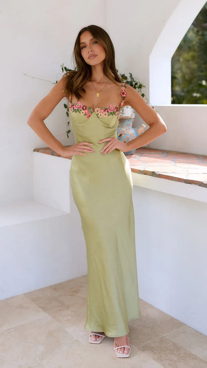 Women’s Fitted Maxi Dress with Floral Embroidery and Sleeveless Design