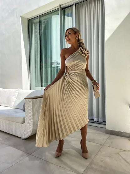 Women’s Maxi Dress with One-Shoulder Strap and Pleated Silhouette