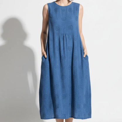 Women’s Midi Dress with Sleeveless Cut and Floral Embroidery