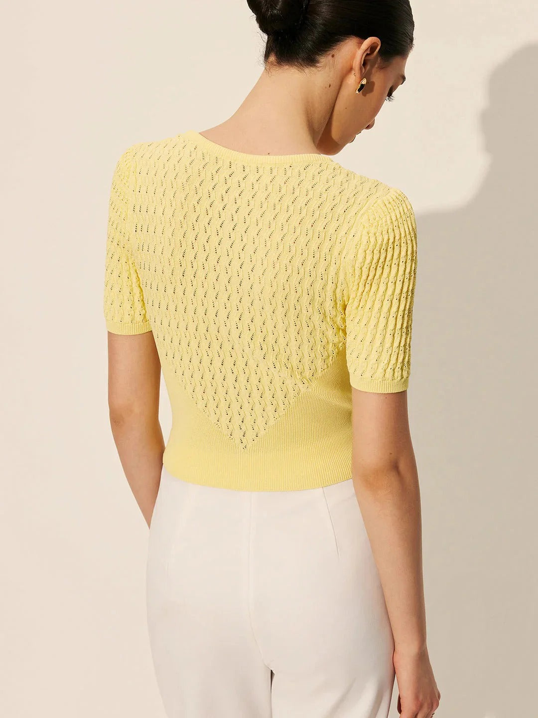 Women’s Short Sleeve Blouse with Round Neck and Ribbed Knit