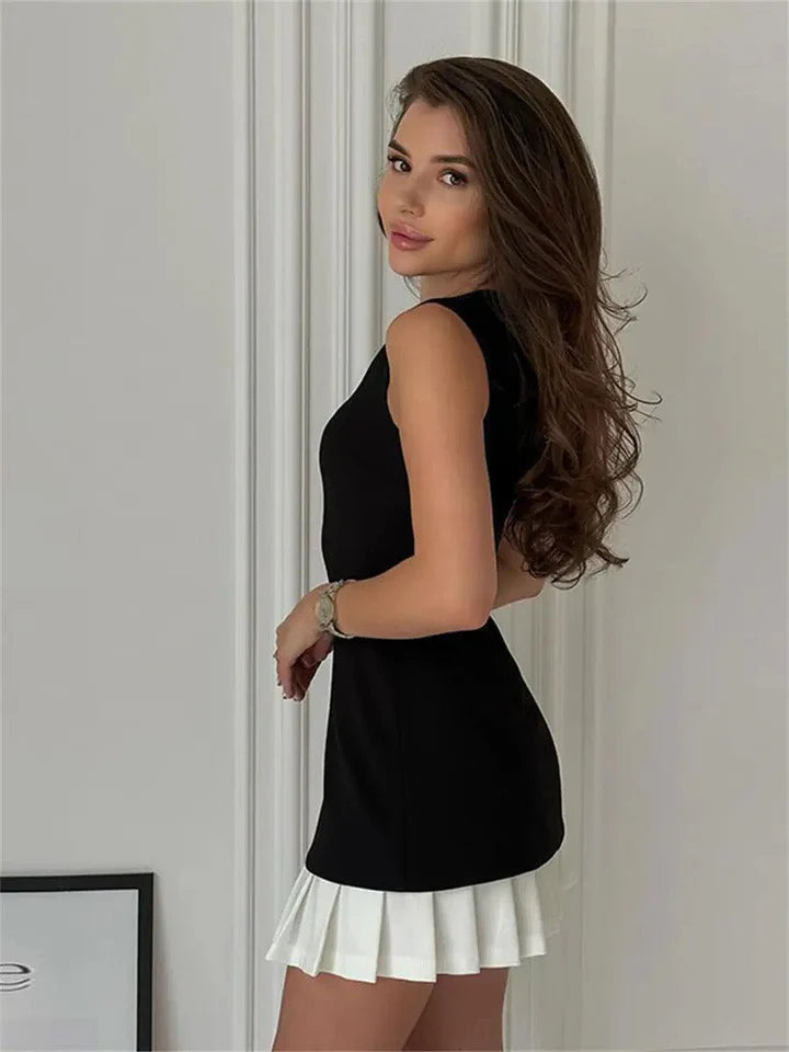 Women’s Sleeveless Mini Dress with Round Neck and Pleated Skirt