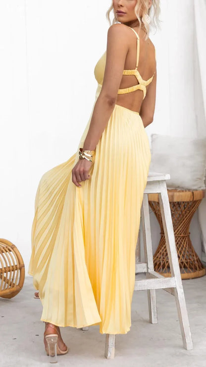Women’s Sleeveless Pleated Dress with V-Neckline and Midi Length