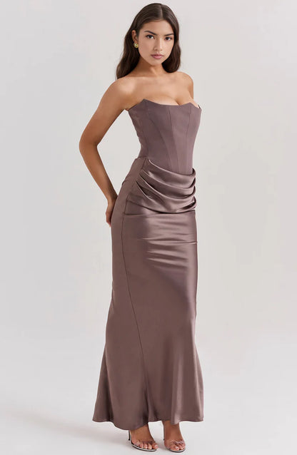Women’s Strapless Formal Maxi Dress with Defined Waist